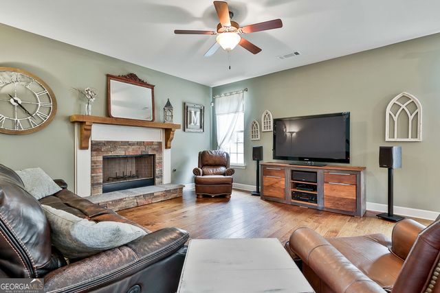 114 Austin Storey Circle, Newnan, GA 30263