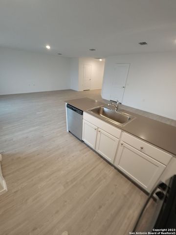 10018 Kersey Mill, San Antonio, TX 78224