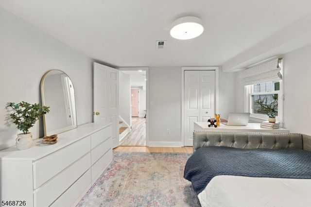 11 Freeman Pl, West Orange Twp., NJ 07052