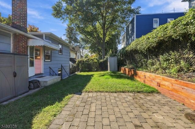 11 Freeman Pl, West Orange Twp., NJ 07052