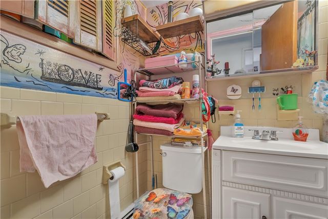 153 Central Avenue, Pawtucket, RI 02860