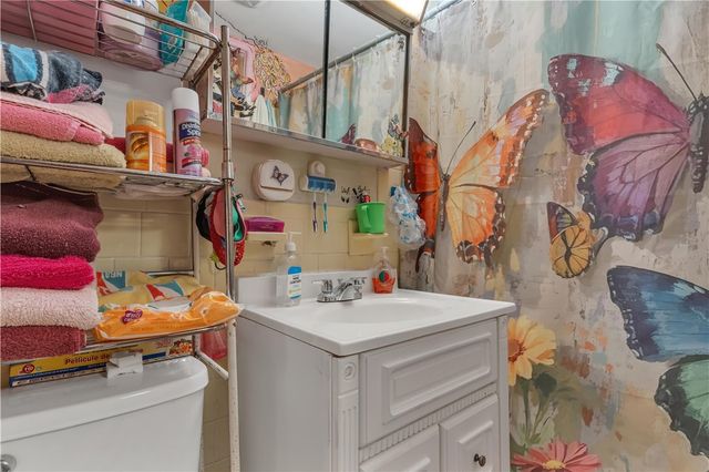 153 Central Avenue, Pawtucket, RI 02860