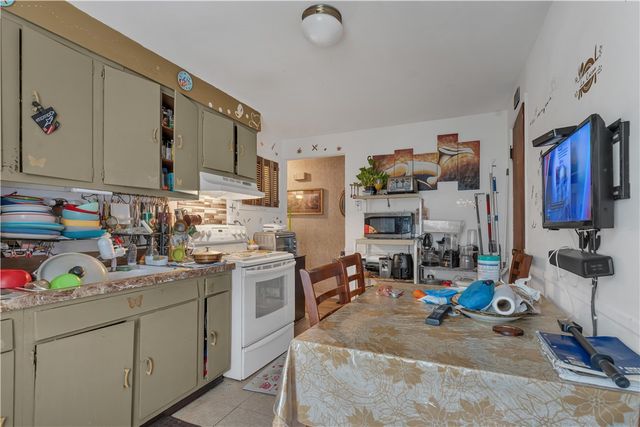 153 Central Avenue, Pawtucket, RI 02860