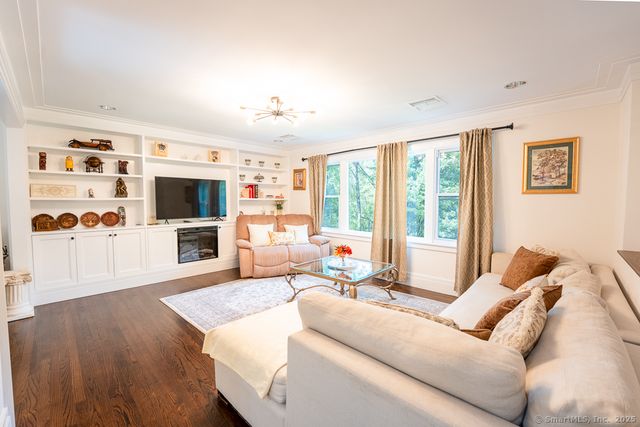 40 Mount Tom Road, New Milford, CT 06776