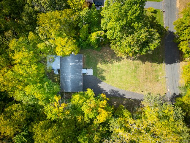 40 Mount Tom Road, New Milford, CT 06776