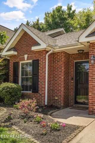 1125 Crested Springs Way, Knoxville, TN 37923