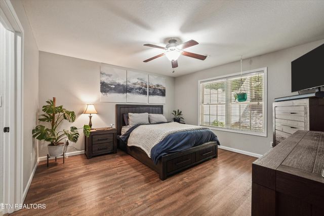 1125 Crested Springs Way, Knoxville, TN 37923