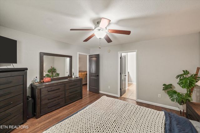 1125 Crested Springs Way, Knoxville, TN 37923