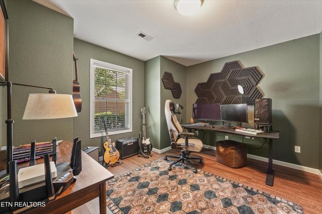 1125 Crested Springs Way, Knoxville, TN 37923