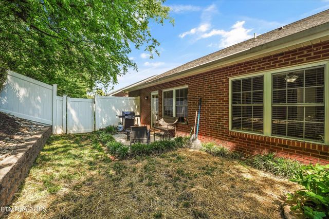 1125 Crested Springs Way, Knoxville, TN 37923