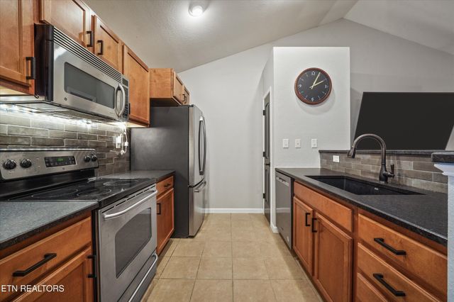 1125 Crested Springs Way, Knoxville, TN 37923