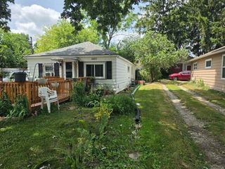 3420 Burchfield Drive, Lansing, MI 48910