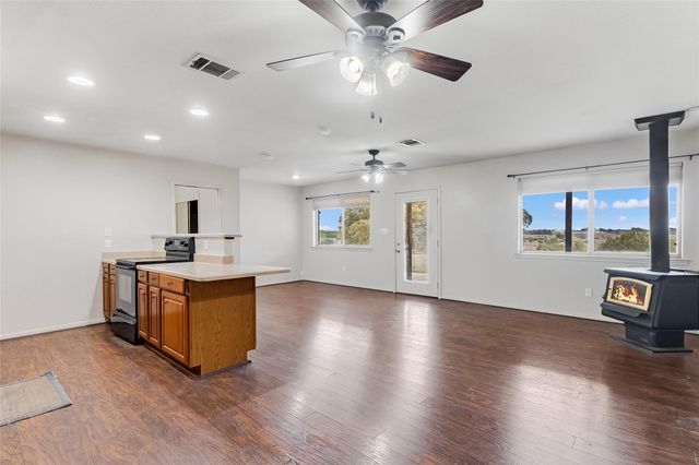 8319 County Road 200, Burnet, TX 78611