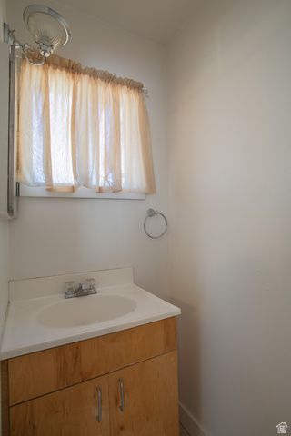 8686 S TEMPLE DR, West Jordan, UT 84088