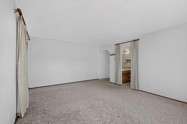 11 Verano Loop, Santa Fe, NM 87508