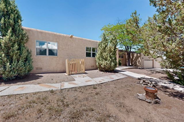 11 Verano Loop, Santa Fe, NM 87508