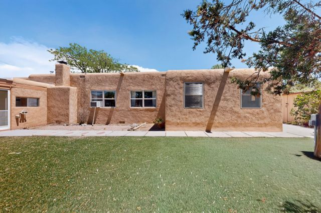 11 Verano Loop, Santa Fe, NM 87508