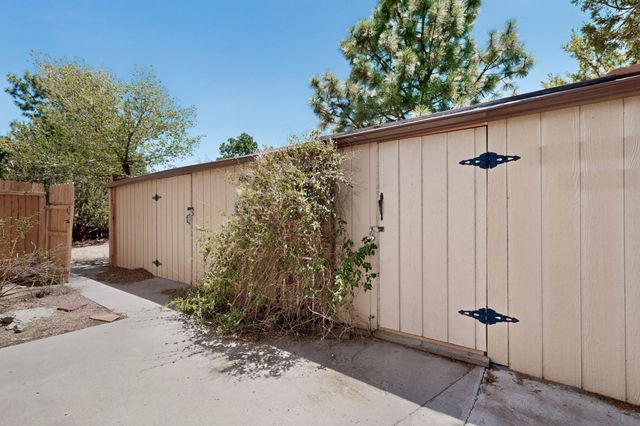 11 Verano Loop, Santa Fe, NM 87508
