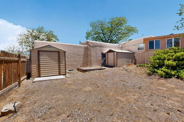 11 Verano Loop, Santa Fe, NM 87508