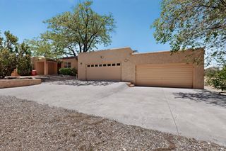 11 Verano Loop, Santa Fe, NM 87508
