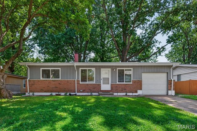 1316 Bayonne Drive, Unincorporated, MO 63138
