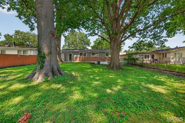 1316 Bayonne Drive, Unincorporated, MO 63138