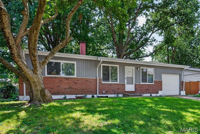 1316 Bayonne Drive, Unincorporated, MO 63138