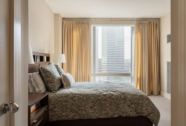 500 Atlantic Ave 17S, Boston, MA 02210