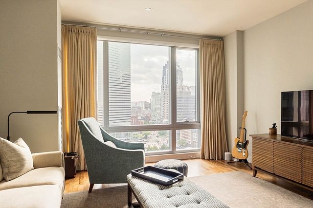 500 Atlantic Ave 17S, Boston, MA 02210