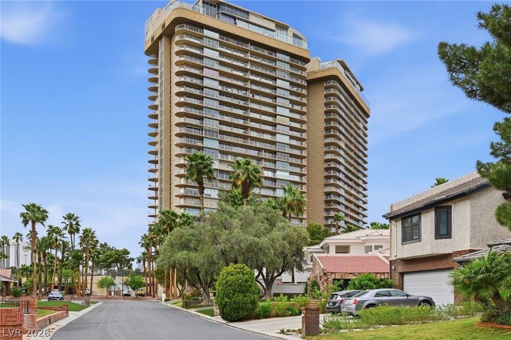 3111 Bel Air Drive 25H, Las Vegas, NV 89109 — exterior