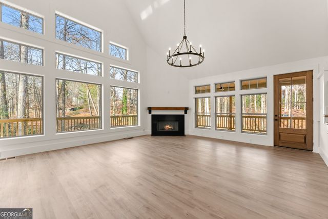 192 Browns Point, Dawsonville, GA 30534