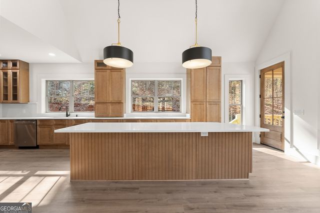 192 Browns Point, Dawsonville, GA 30534