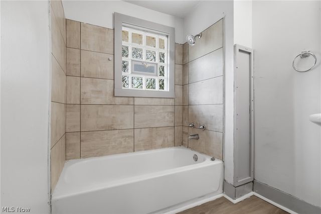 1000 Lovers Lane, Akron, OH 44306