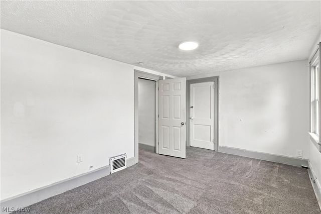 1000 Lovers Lane, Akron, OH 44306