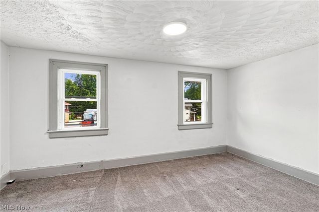 1000 Lovers Lane, Akron, OH 44306