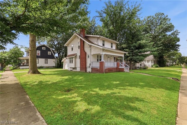 1000 Lovers Lane, Akron, OH 44306