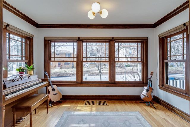 305 S Mills Street, Madison, WI 53715