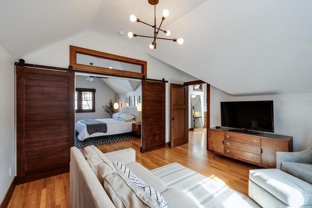 305 S Mills Street, Madison, WI 53715