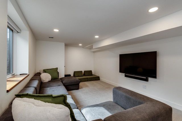 305 S Mills Street, Madison, WI 53715