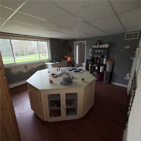 2927 Spangler Rd, Hermitage, PA 16148