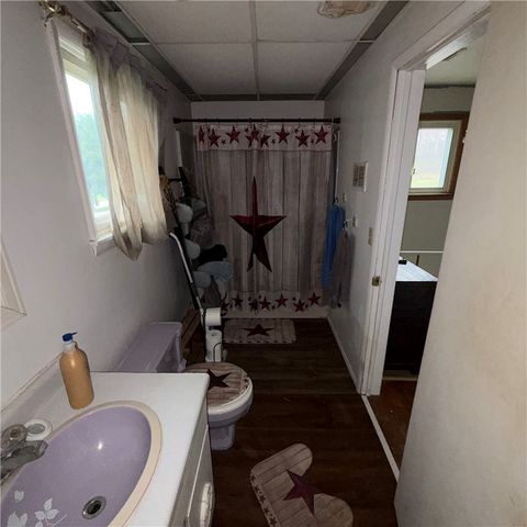 2927 Spangler Rd, Hermitage, PA 16148