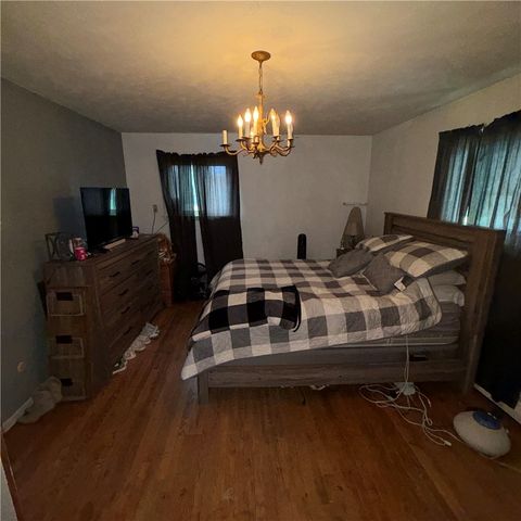 2927 Spangler Rd, Hermitage, PA 16148