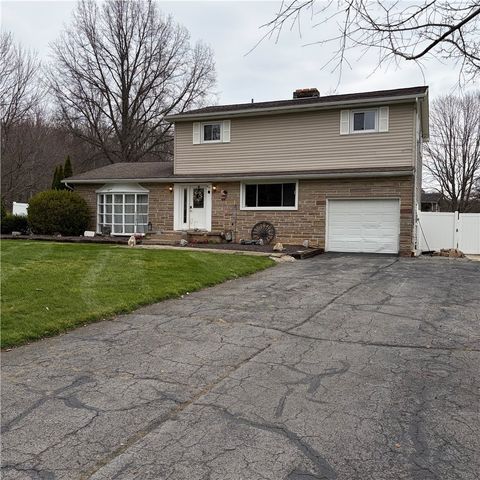 2927 Spangler Rd, Hermitage, PA 16148