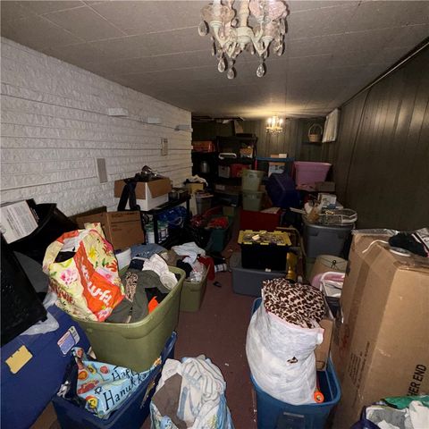 2927 Spangler Rd, Hermitage, PA 16148