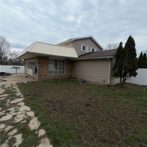 2927 Spangler Rd, Hermitage, PA 16148