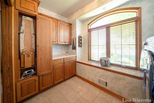 34 Regal Court, Zeeland, MI 49464