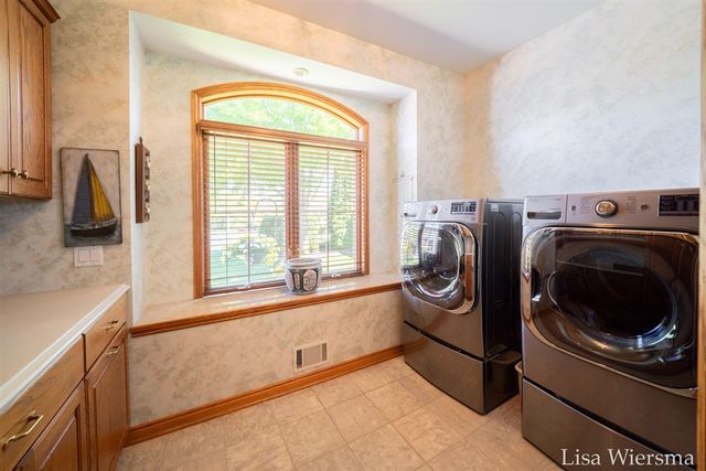 34 Regal Court, Zeeland, MI 49464