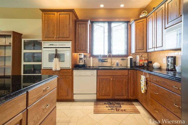34 Regal Court, Zeeland, MI 49464