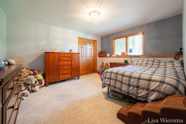 34 Regal Court, Zeeland, MI 49464