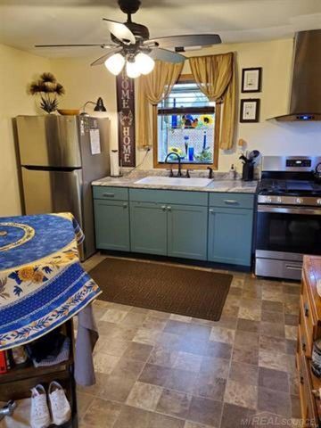 7276 Oak Street, Worth Twp, MI 48450